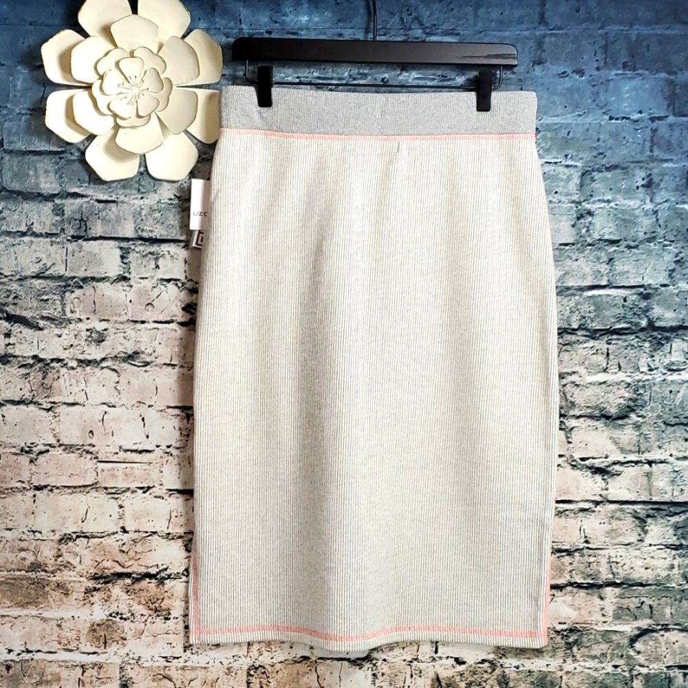 Liz Claiborne | Weekend Loungewear Gray Ribbed Knit Athleisure Skirt - Picture 6 of 9